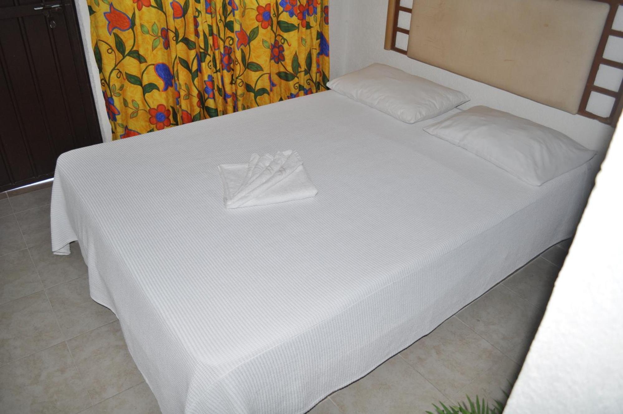 Hotel Acapulco Room photo